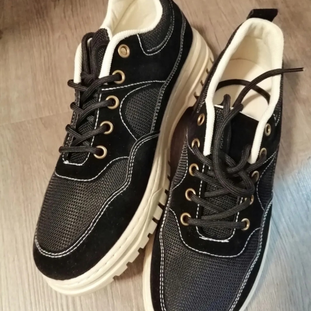 Casual Shoes
